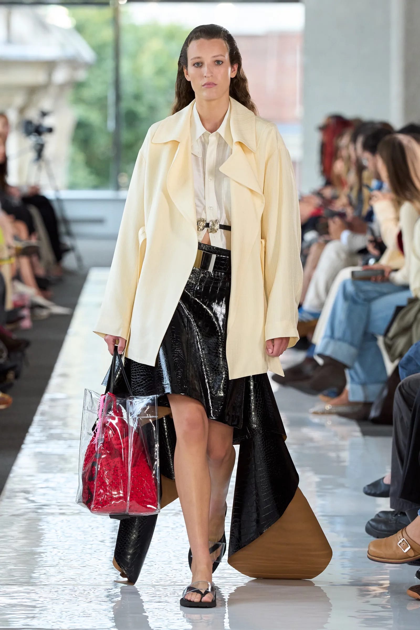 What Spring 2026 Runways Tell Us About Coat Investments